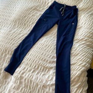 Figs Navy Yola skinny scrubs